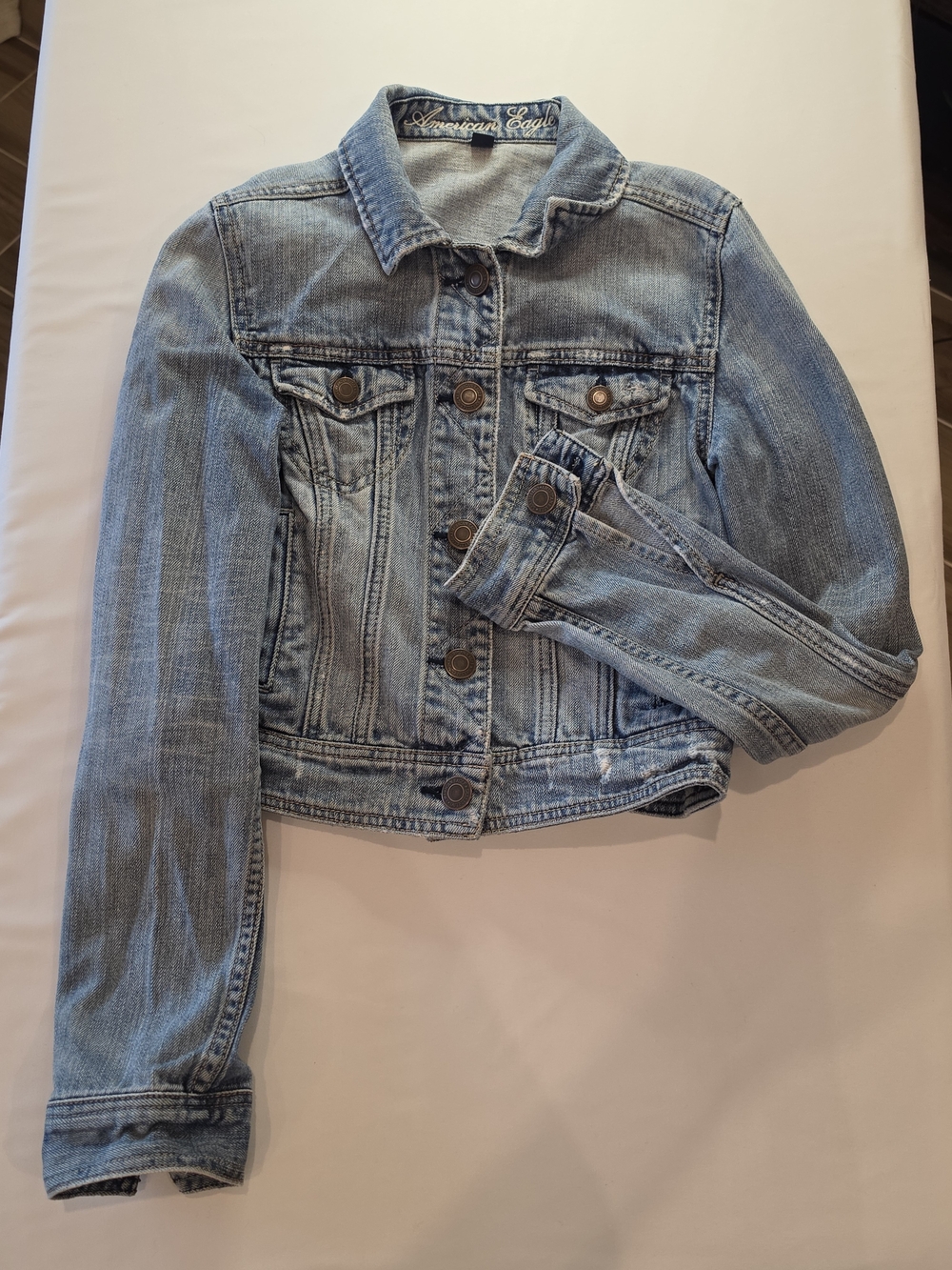 American Eagle Outfitters Light Blue Denim Jacket - Women's